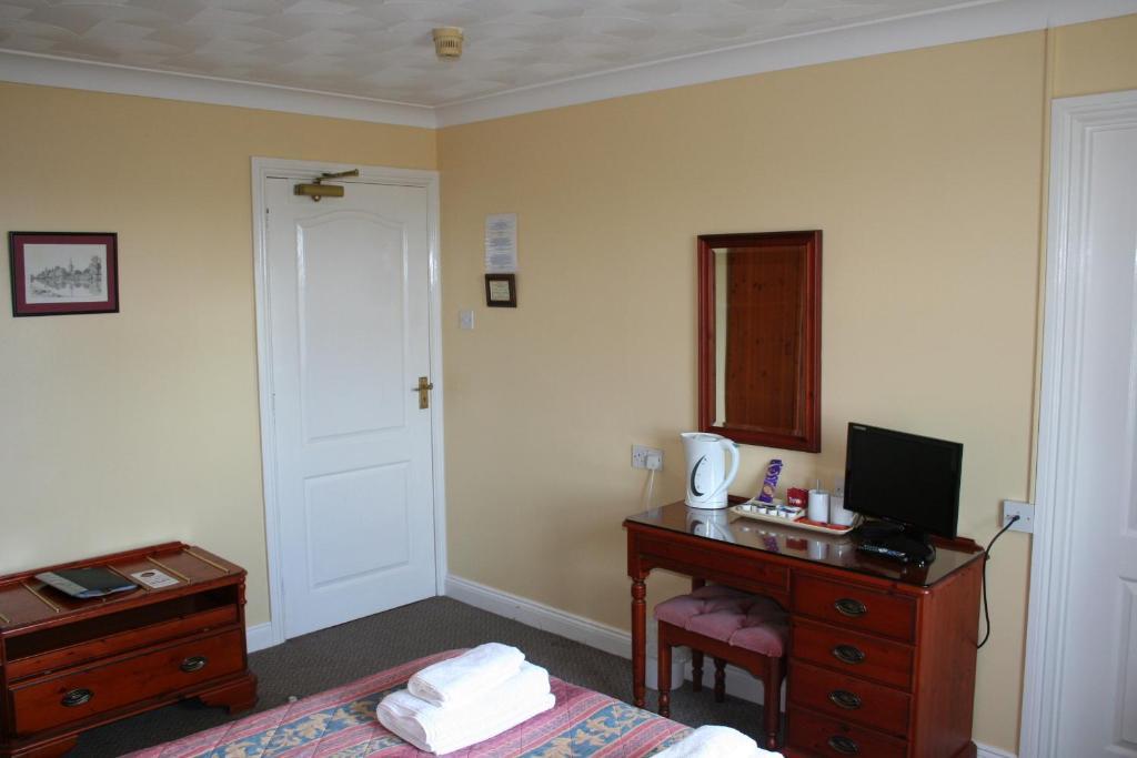 The Wootons Inn Tintagel Room photo